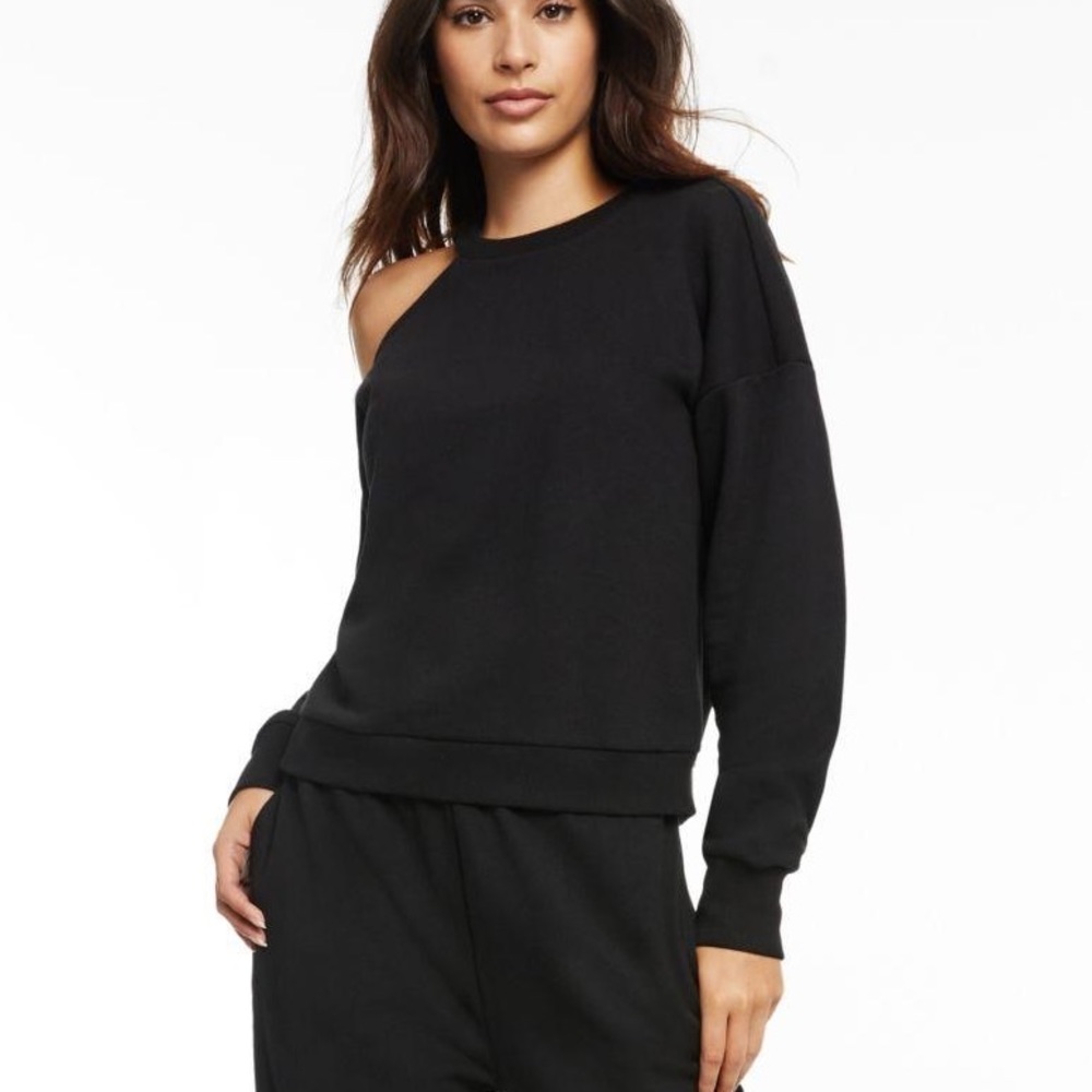 CULPOS X INC Womens Black Long Sleeve peek a boo shoulder sweater